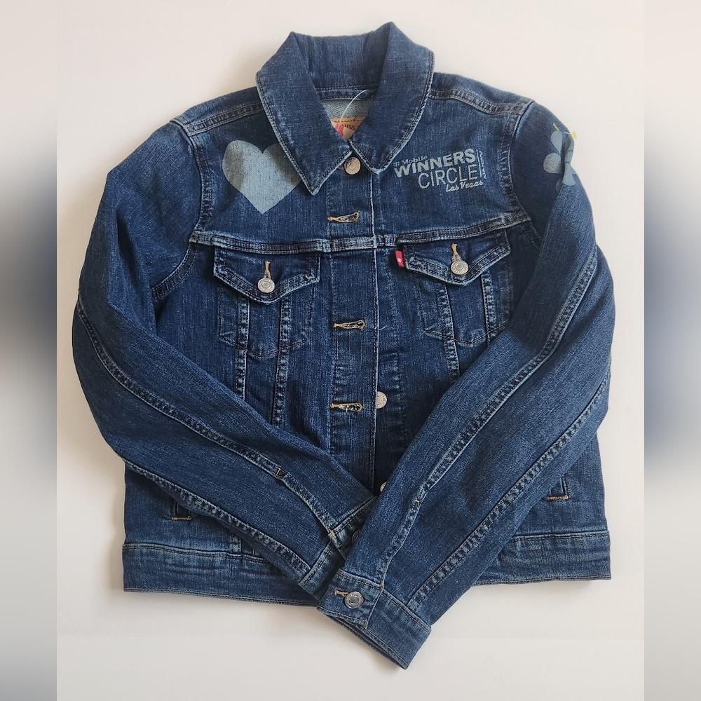 🆕️ Levi's Trucker Jean Jacket Size XS